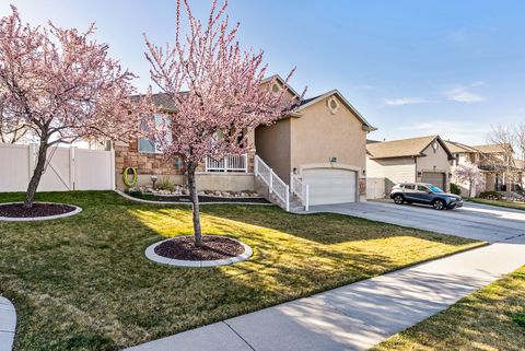 Tiny photo for 6788 S LIZA LN, West Jordan, UT 84081 (MLS # 2147345)