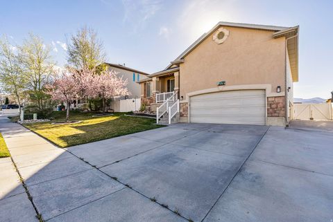 Tiny photo for 6788 S LIZA LN, West Jordan, UT 84081 (MLS # 2147345)
