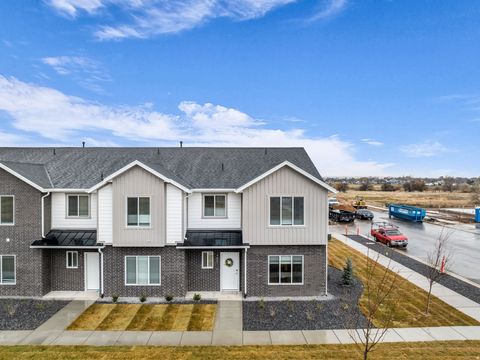 Tiny photo for 315 E 1650 N #128, North Ogden, UT 84404 (MLS # 2154448)