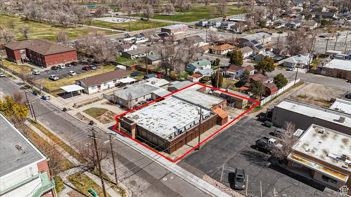 LINCOLN - Commercial Sale