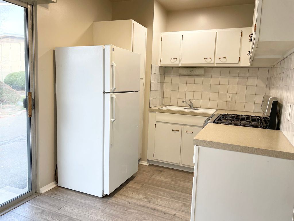 Photo of 2622 S GREEN ST, Salt Lake City, UT 84106 (MLS # 2143710)