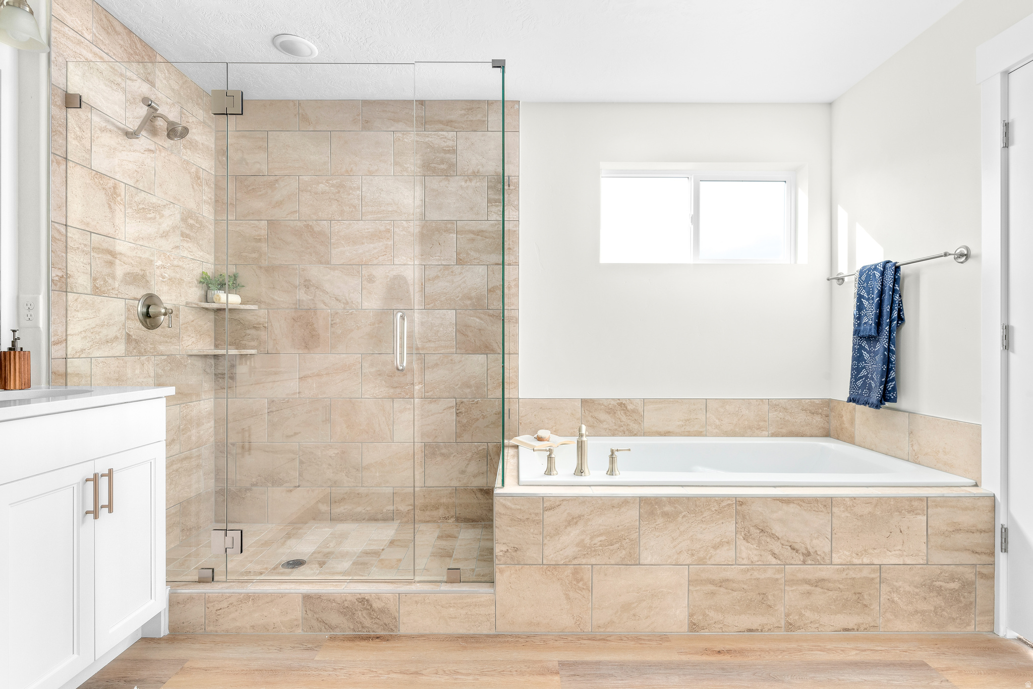 RANCHES ESTATES - Residential