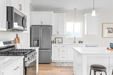 Tiny photo for 3557 E ROYAL DORNOCH DR, Eagle Mountain, UT 84005 (MLS # 2143914)