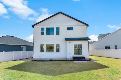 Tiny photo for 3557 E ROYAL DORNOCH DR, Eagle Mountain, UT 84005 (MLS # 2143914)