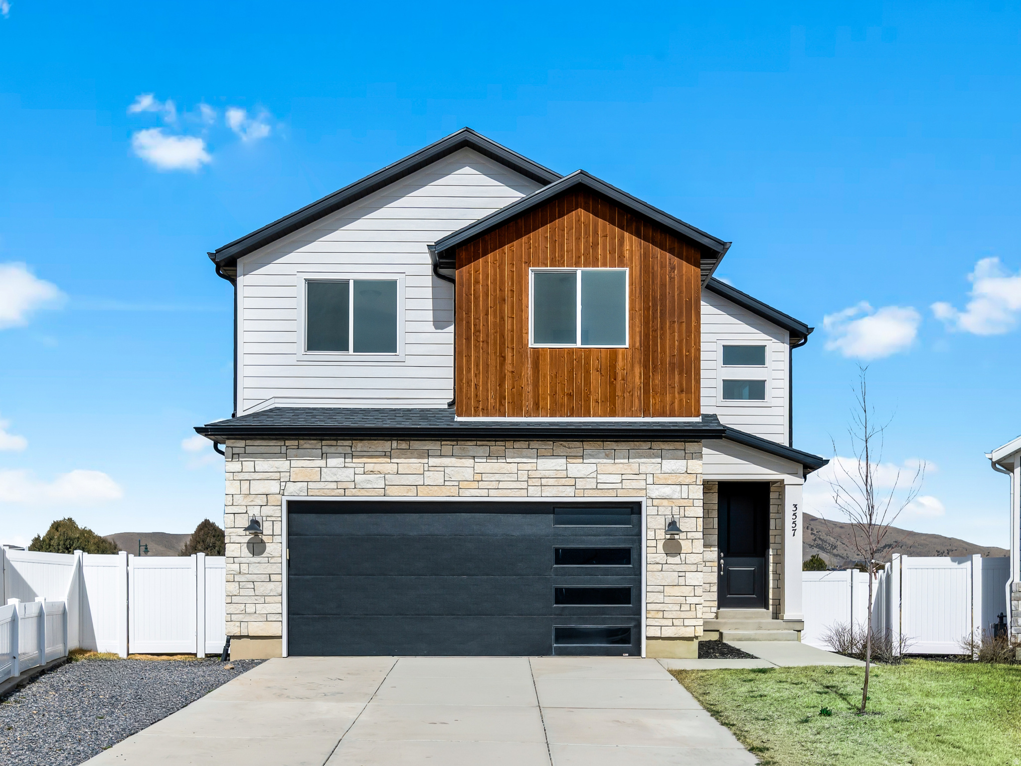 RANCHES ESTATES - Residential