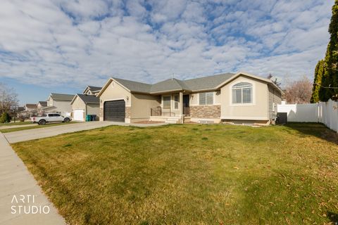Tiny photo for 197 E 2225 S, Clearfield, UT 84015 (MLS # 2125437)