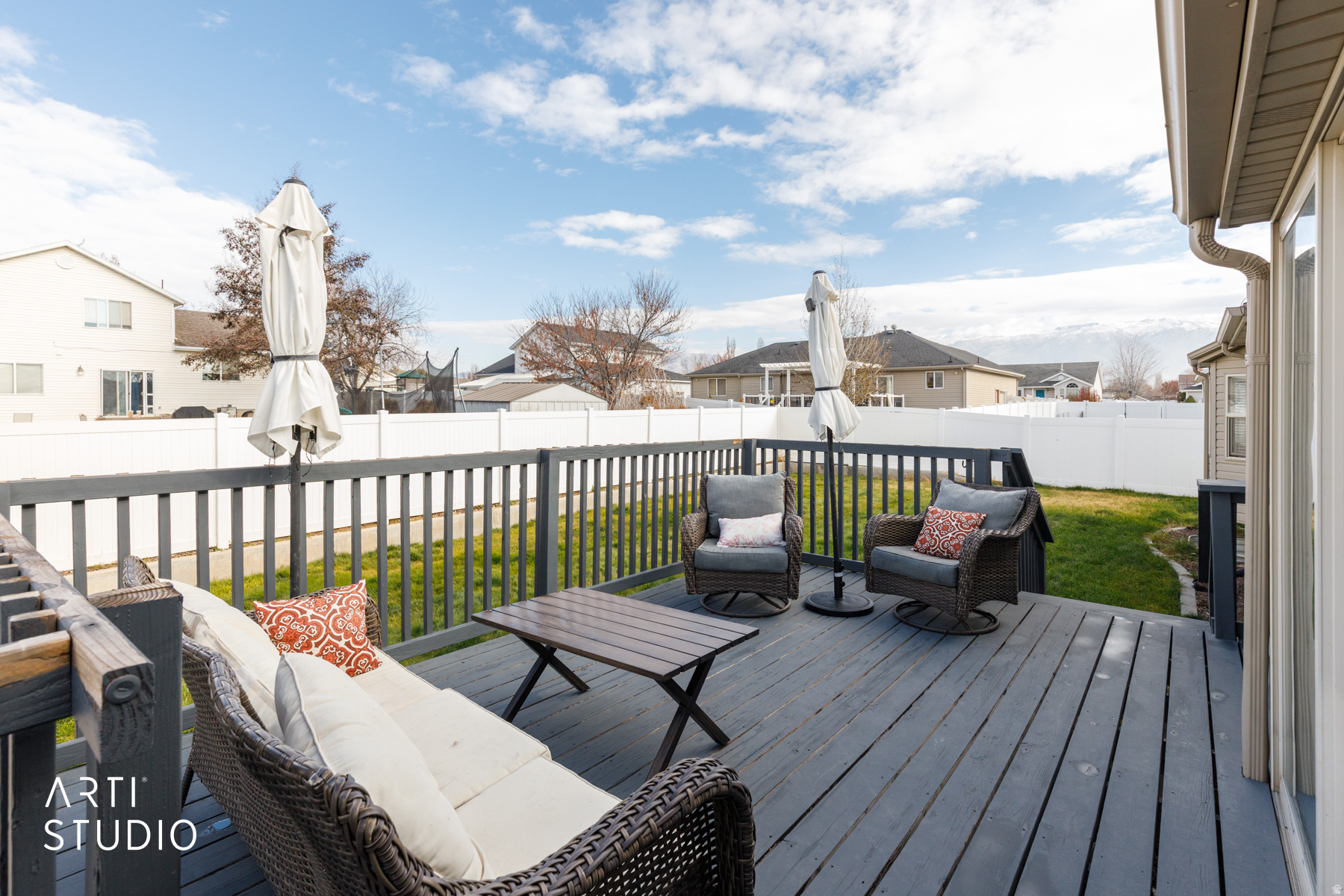 SPRINGFIELD ESTATES - Residential