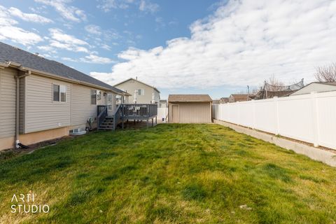 Tiny photo for 197 E 2225 S, Clearfield, UT 84015 (MLS # 2125437)