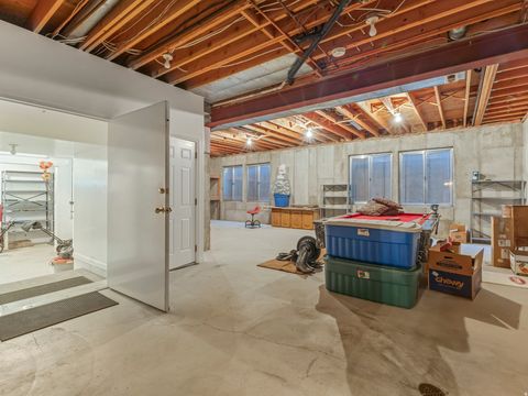 Tiny photo for 8585 S MT MAJESTIC RD E, Sandy, UT 84093 (MLS # 2127295)