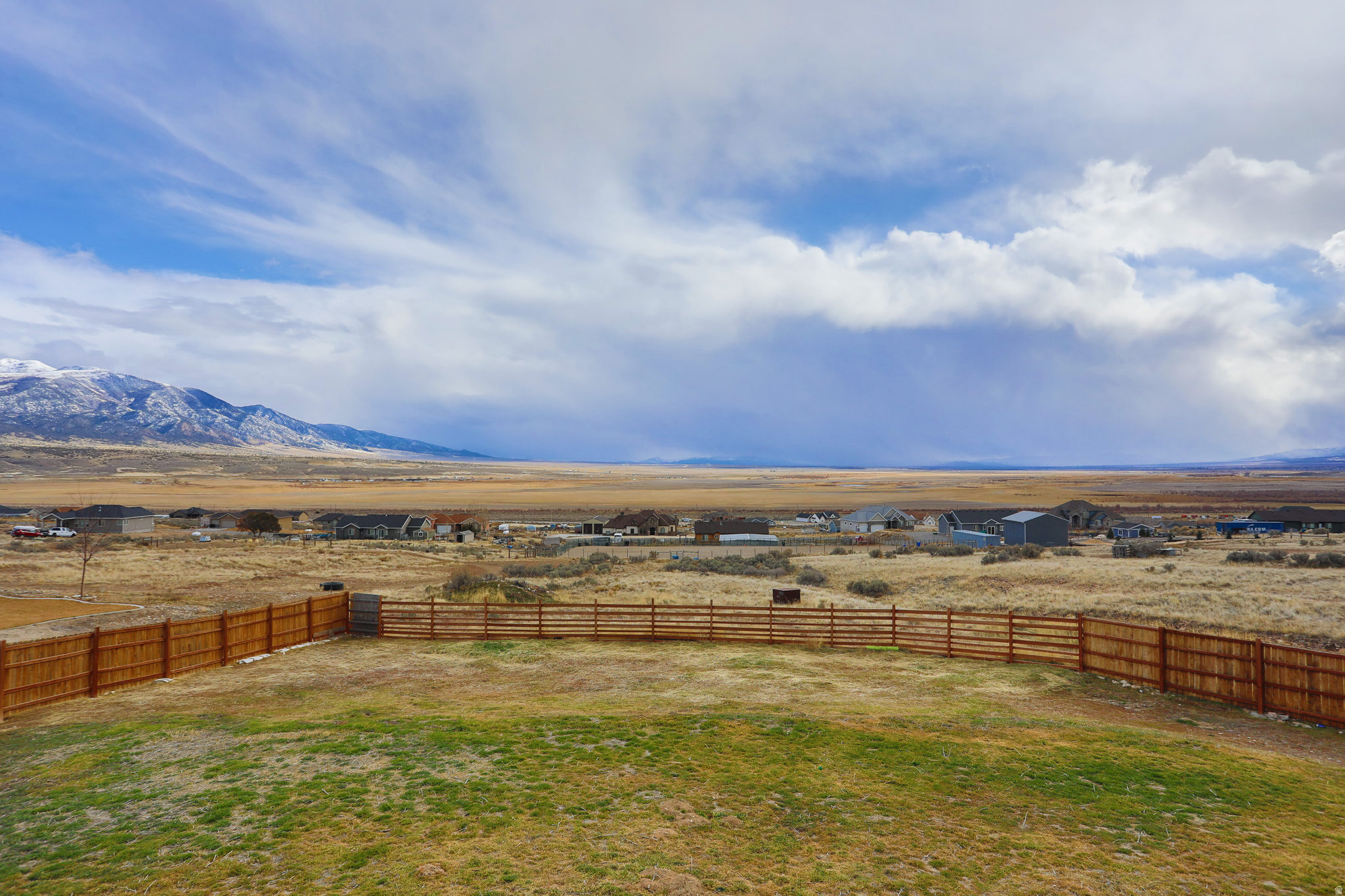 THE BENCHES AT SOUTH RIM - Residential