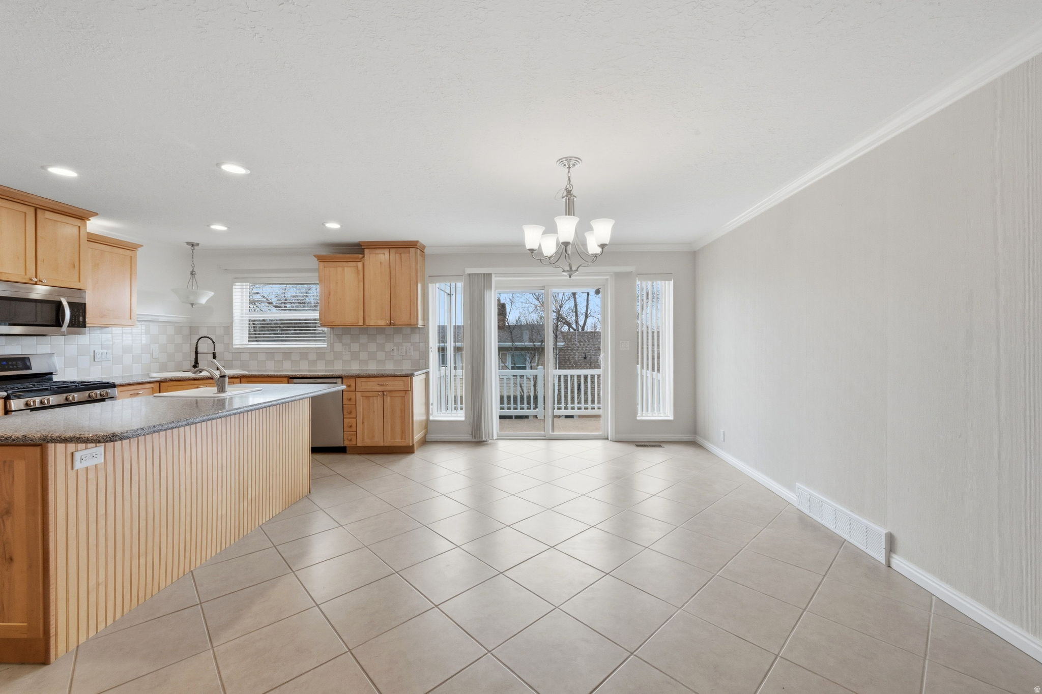 PARRISH HEIGHTS - Residential