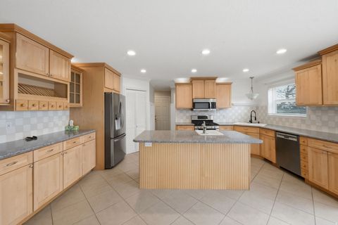 Tiny photo for 563 N 220 E, Centerville, UT 84014 (MLS # 2142400)