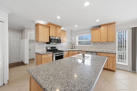 Tiny photo for 563 N 220 E, Centerville, UT 84014 (MLS # 2142400)