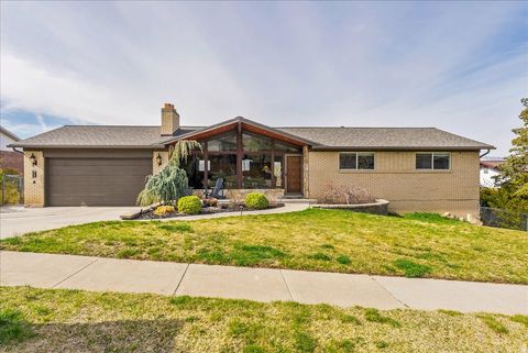 Homes For Sale - 11940 S Pineridge Rd<br/> Sandy, UT 84094