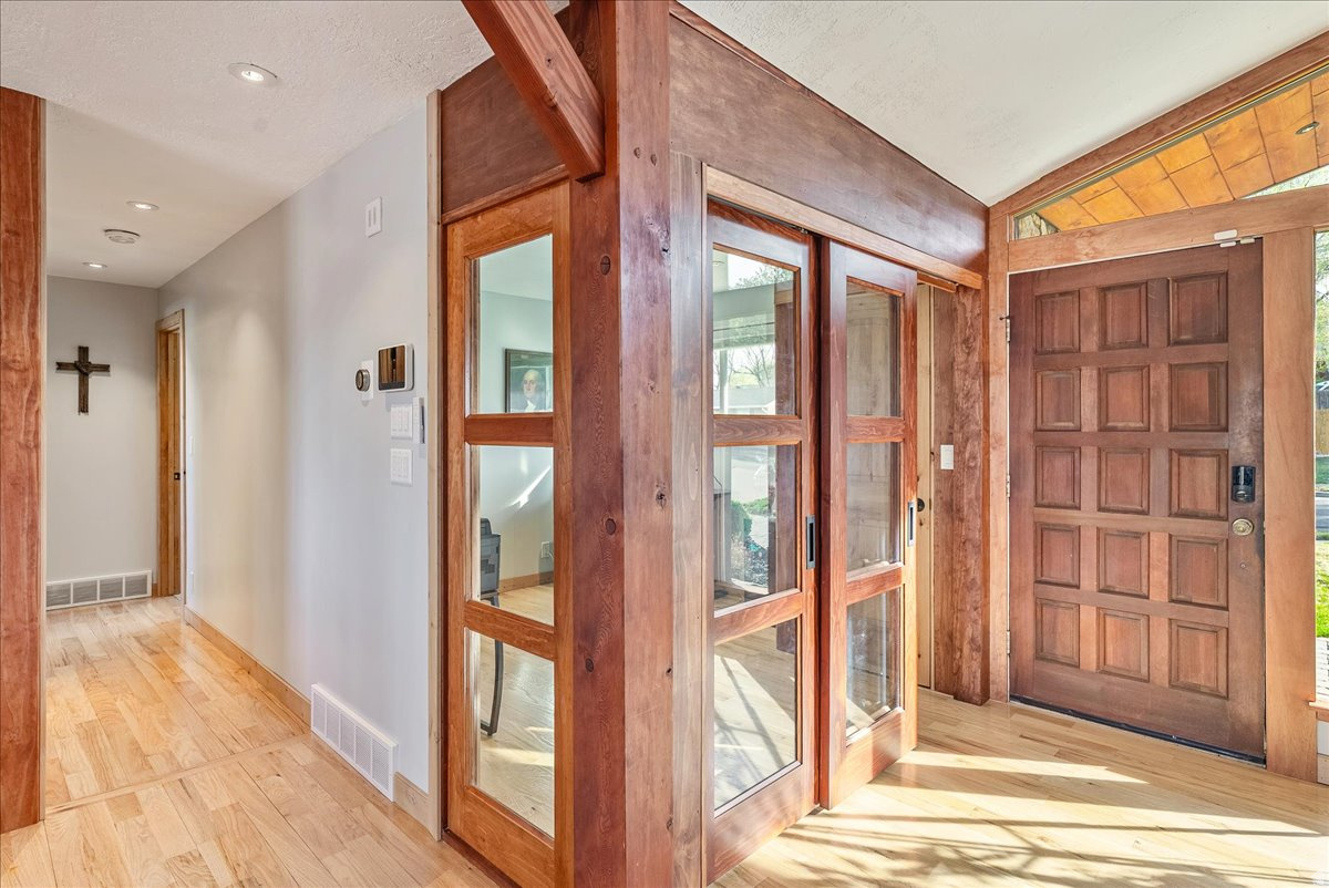 EASTRIDGE #1 - Residential