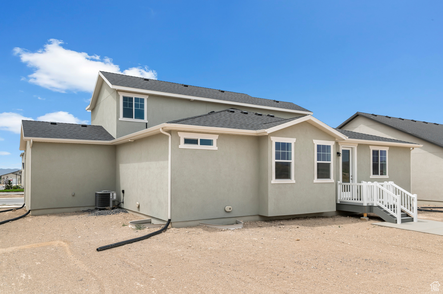 OVERLAND COLLECTION V2 296 - Residential