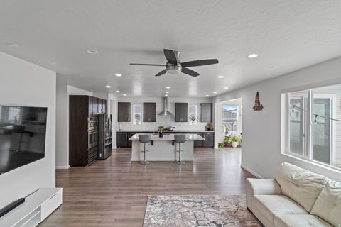 Tiny photo for 2283 N ELDERBERRY DR, Saratoga Springs, UT 84045 (MLS # 2144505)