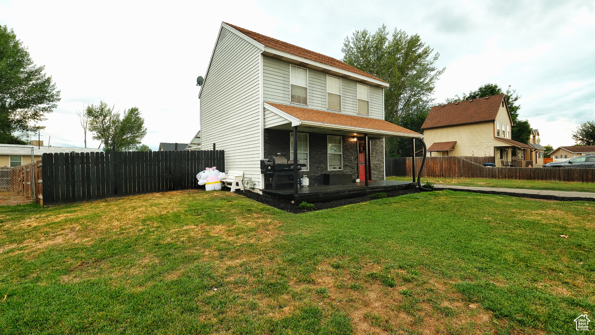 LAKEWOOD - Residential