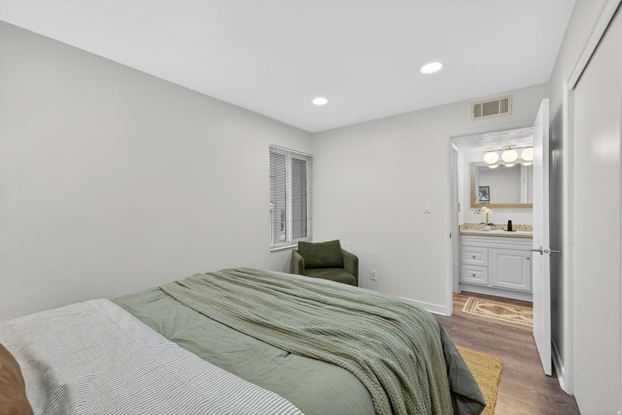 GOVERNORS ROW CONDOMINIUM - Residential