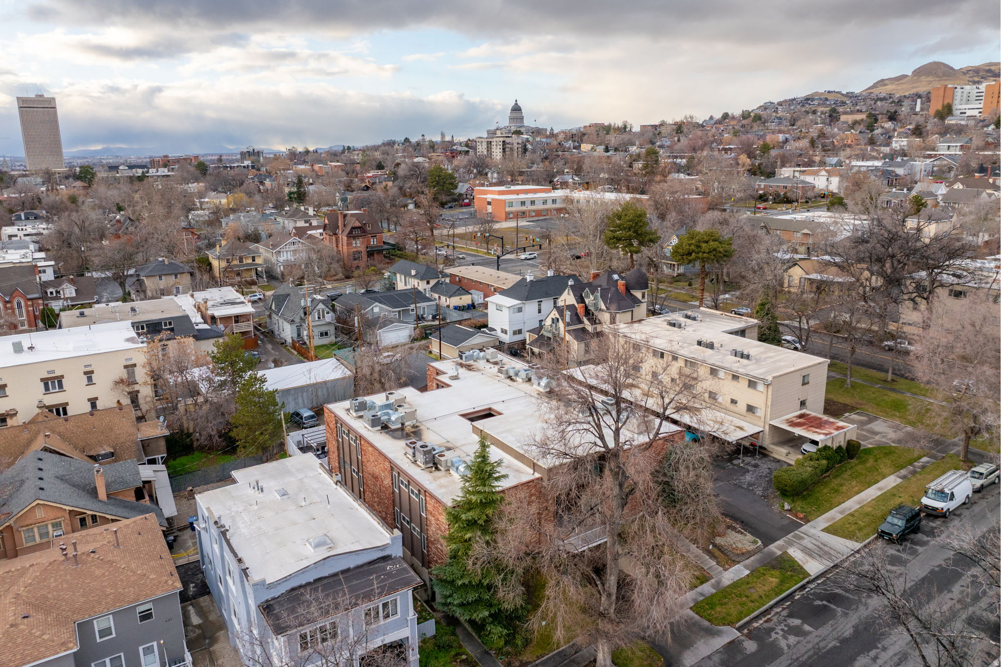 GOVERNORS ROW CONDOMINIUM - Residential