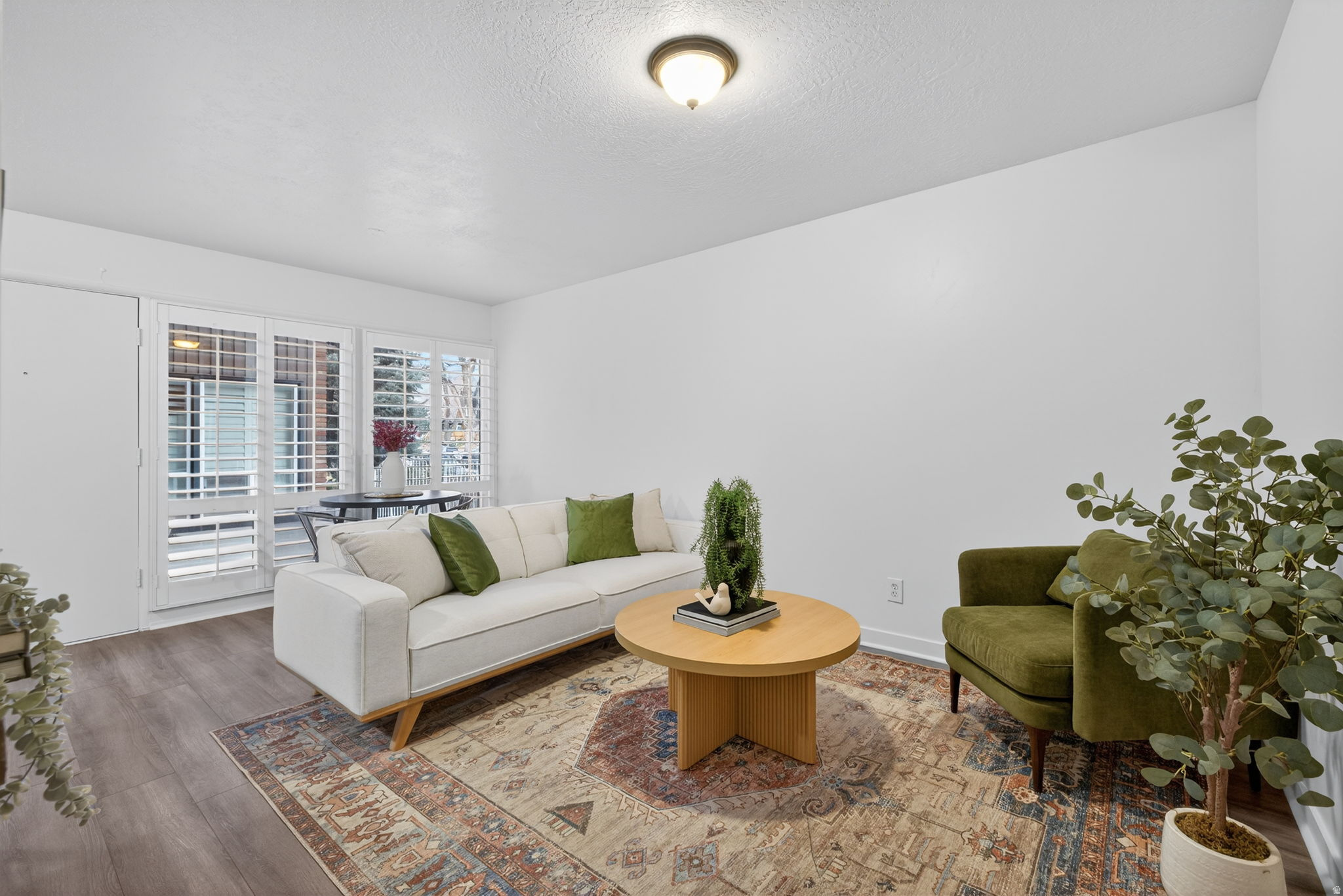 GOVERNORS ROW CONDOMINIUM - Residential