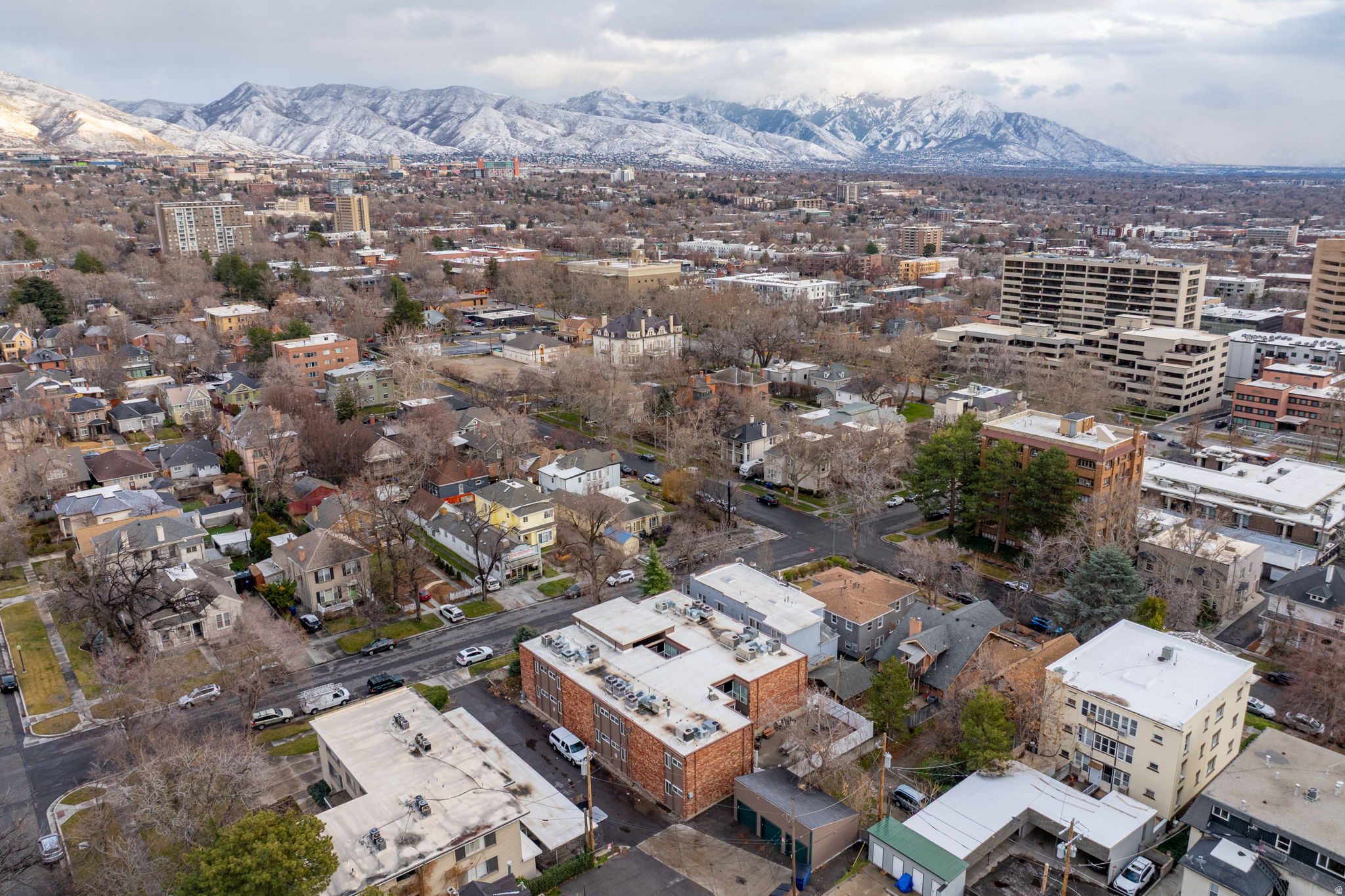 GOVERNORS ROW CONDOMINIUM - Residential
