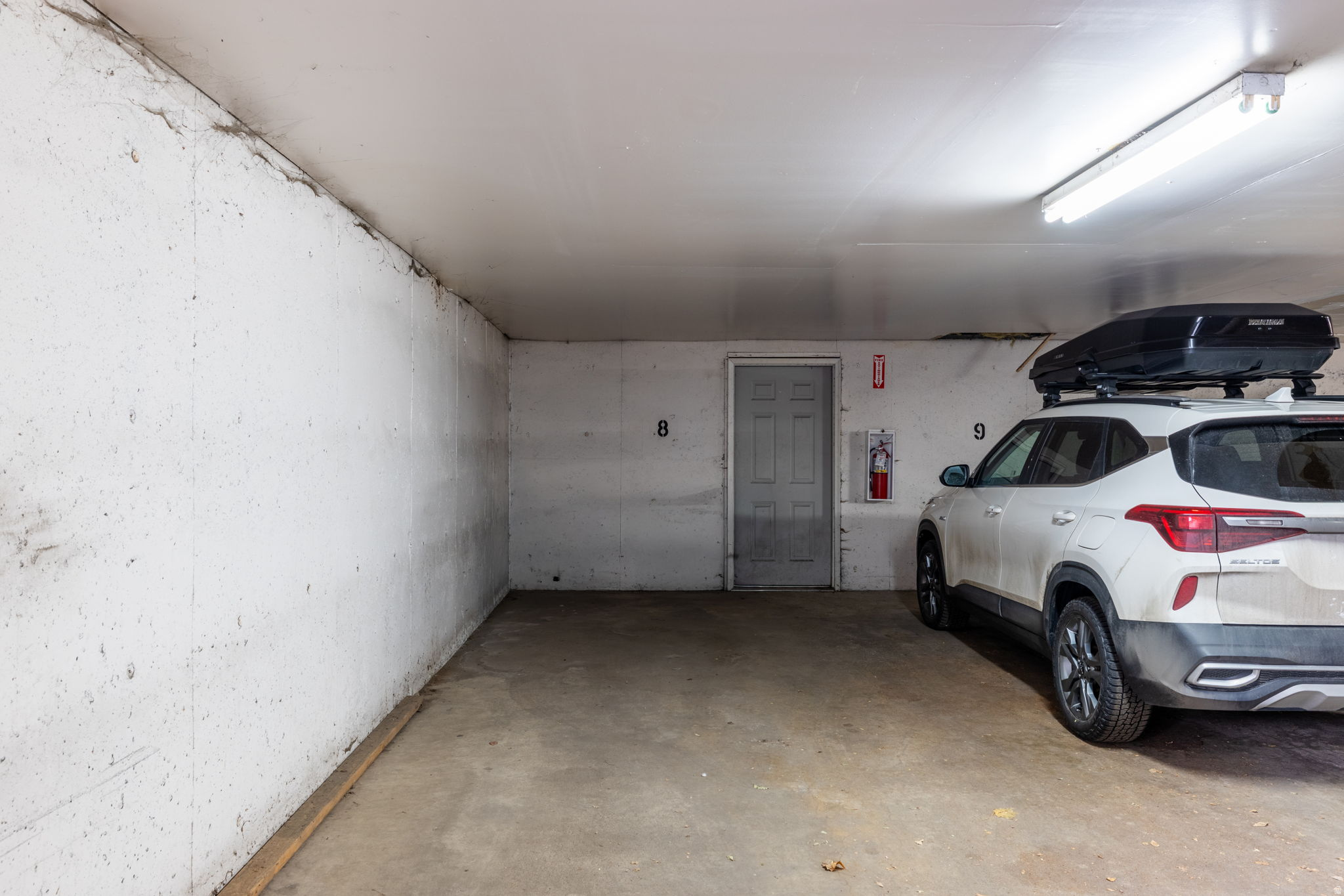 GOVERNORS ROW CONDOMINIUM - Residential