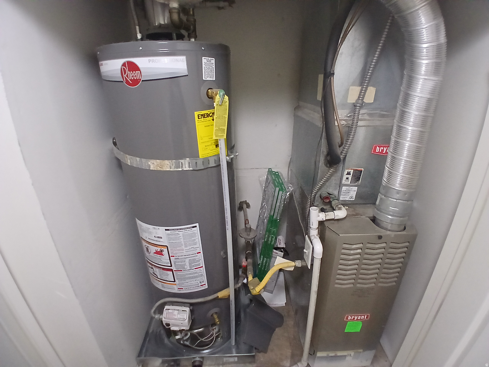 VINTAGE ON THE BLUFFS - Residential