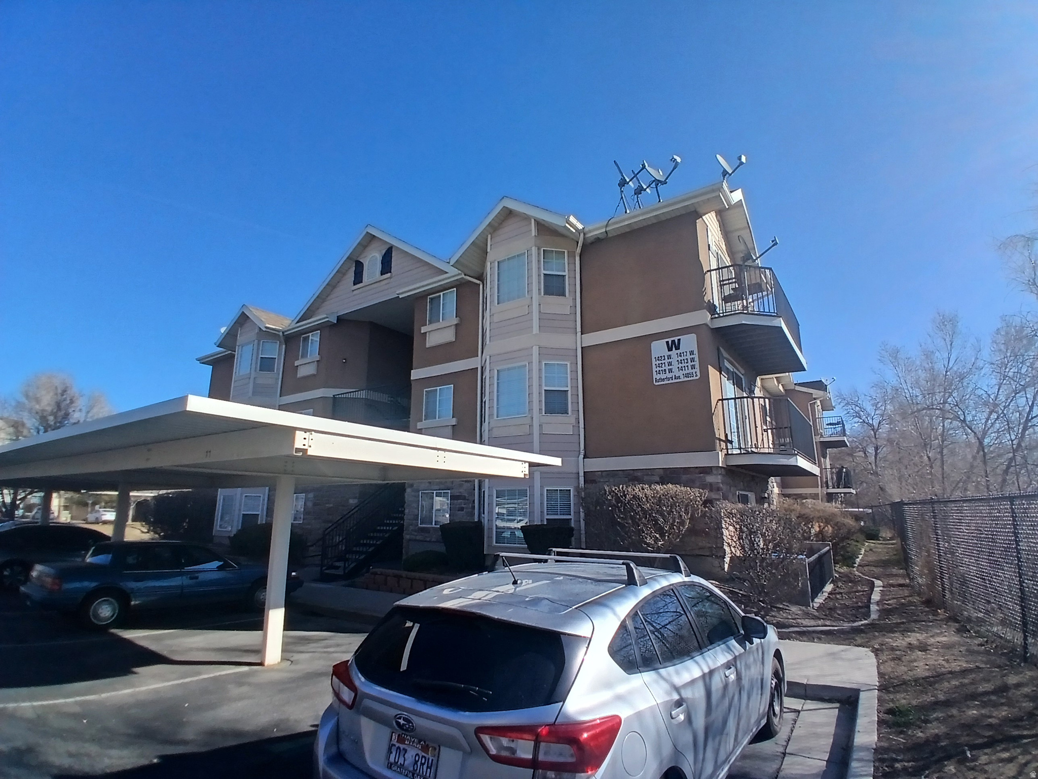 VINTAGE ON THE BLUFFS - Residential