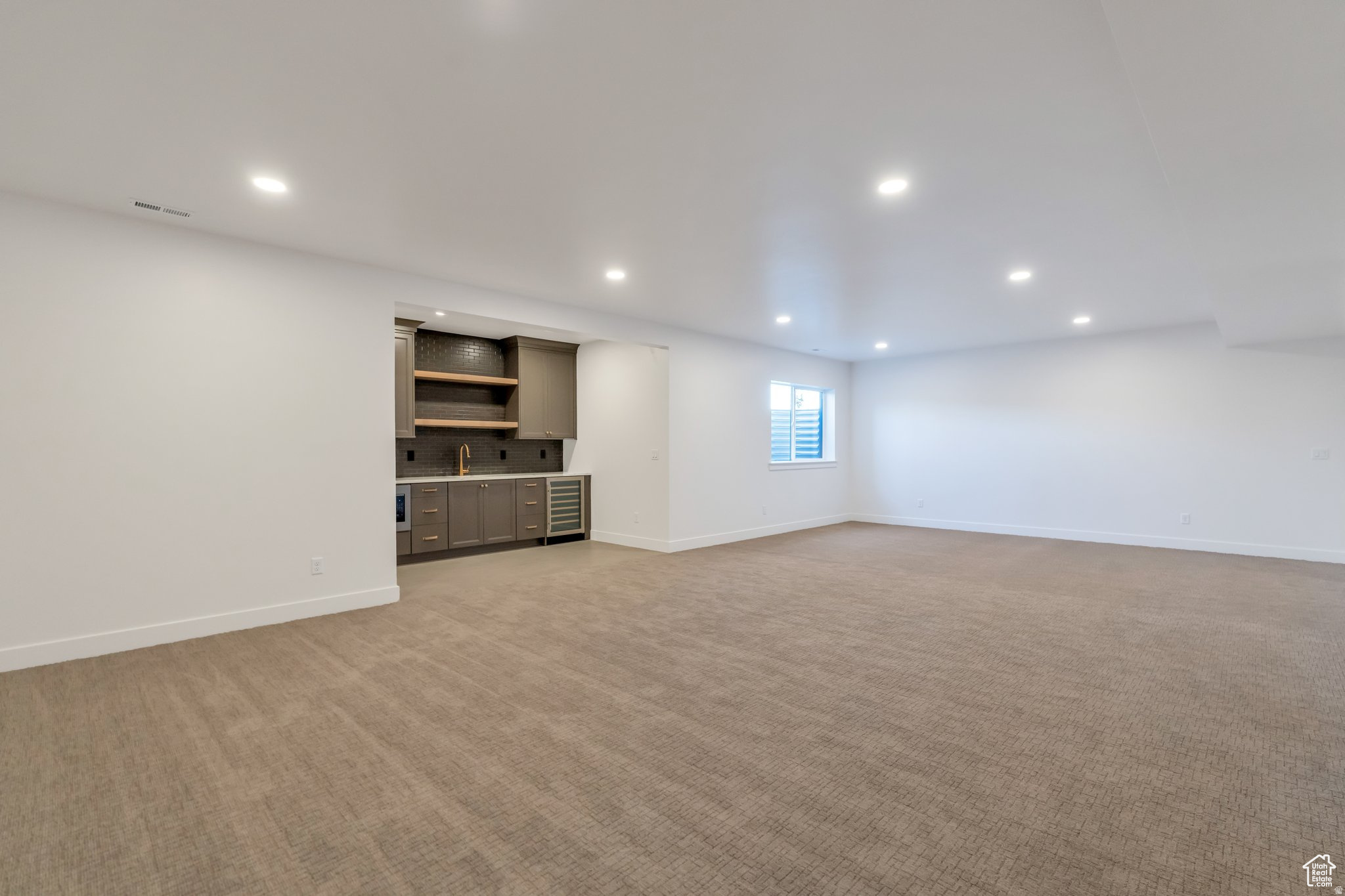 CHESTNUT FARMS - Residential