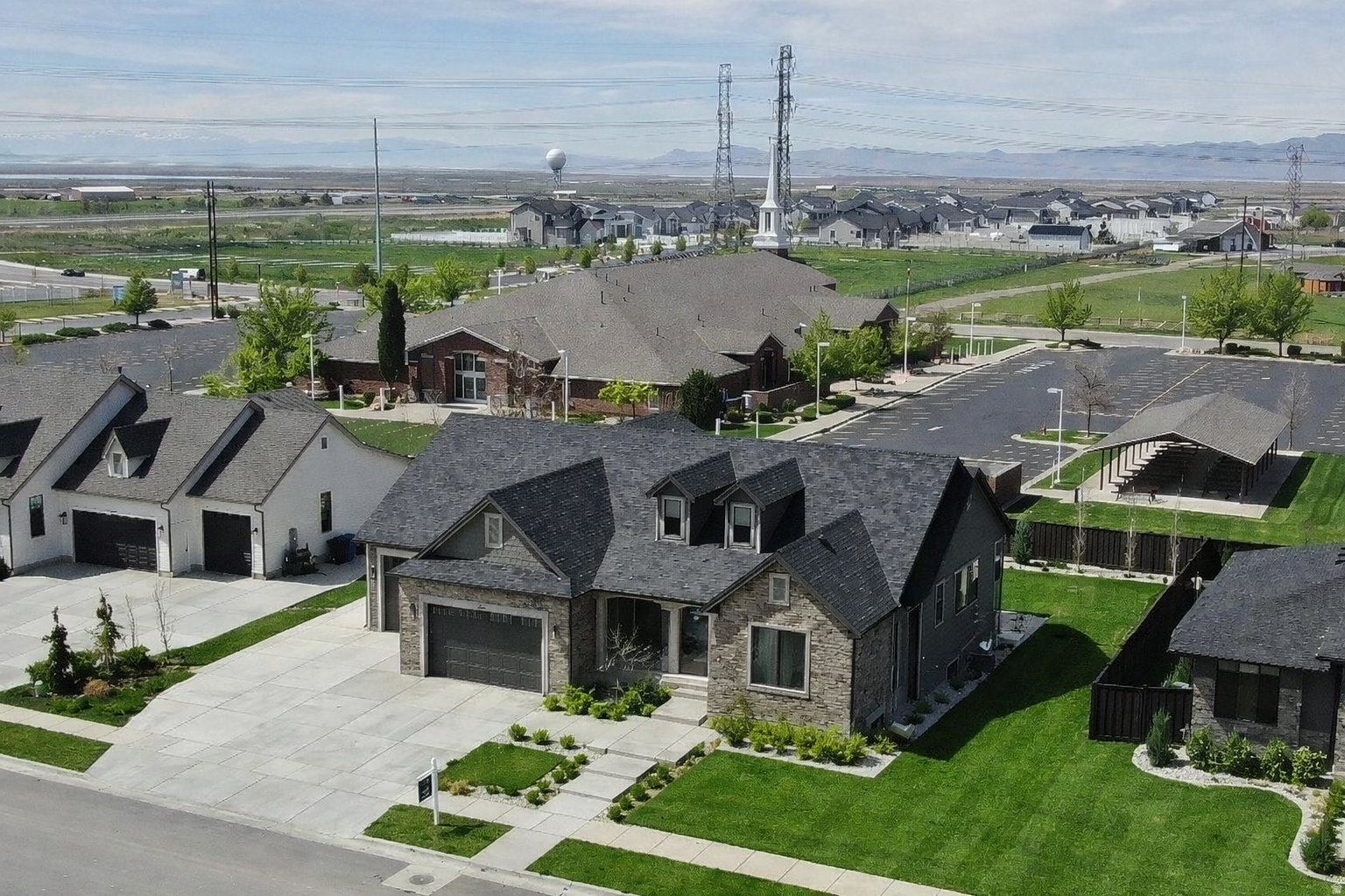 CHESTNUT FARMS - Residential