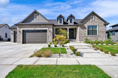 Photo of 532 S 1450 W, Farmington, UT 84025 (MLS # 2117202)