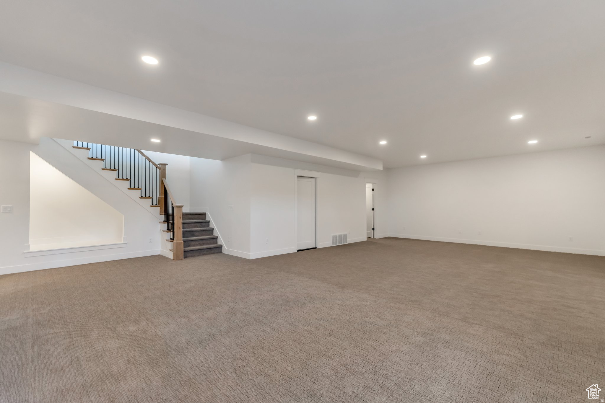 CHESTNUT FARMS - Residential