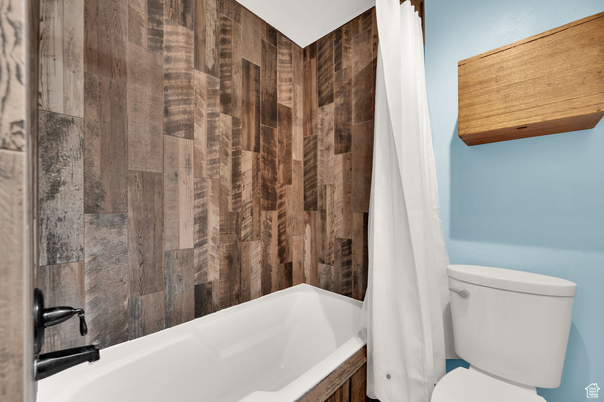 HAWKINS - Residential