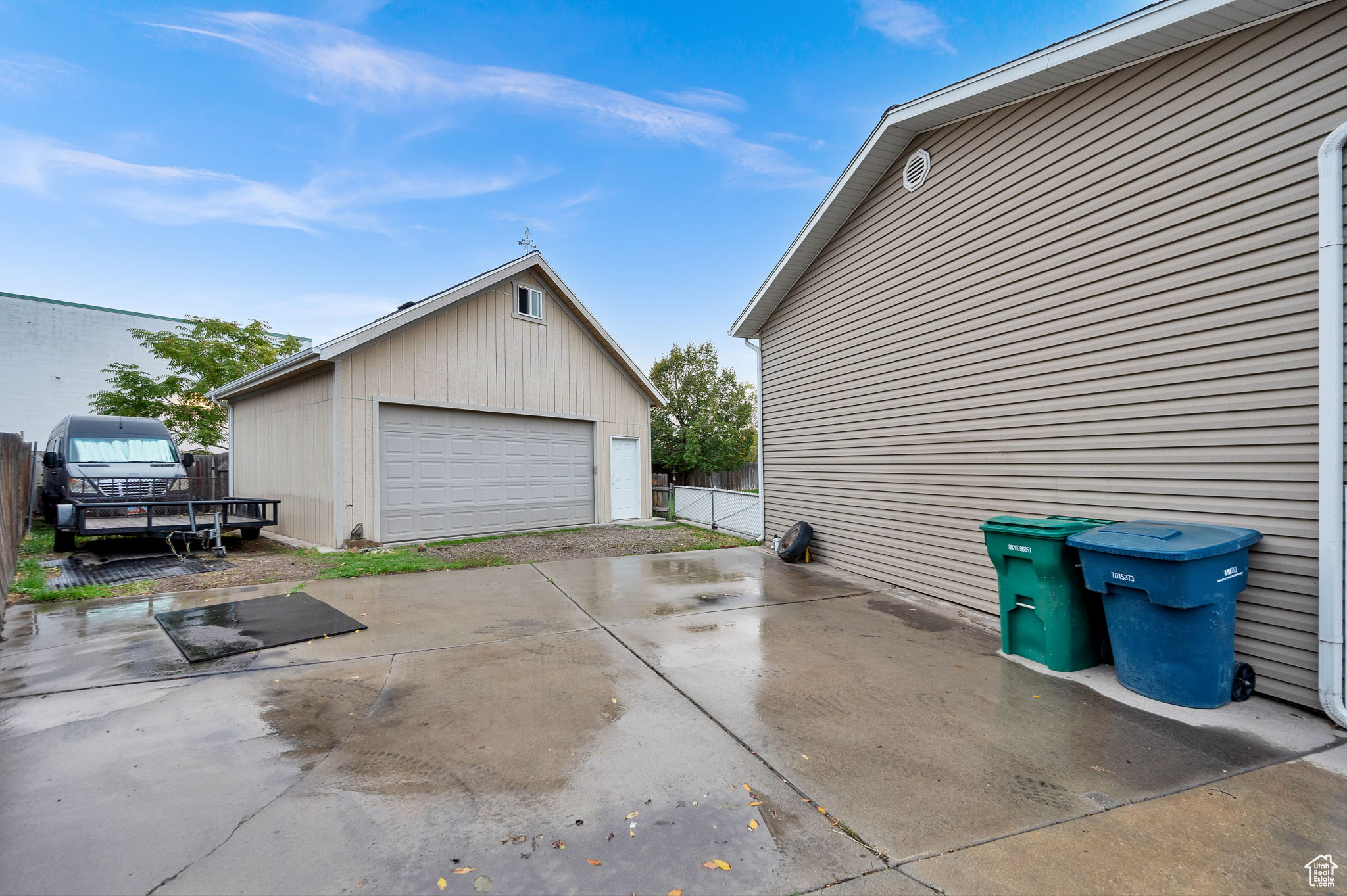 HAWKINS - Residential