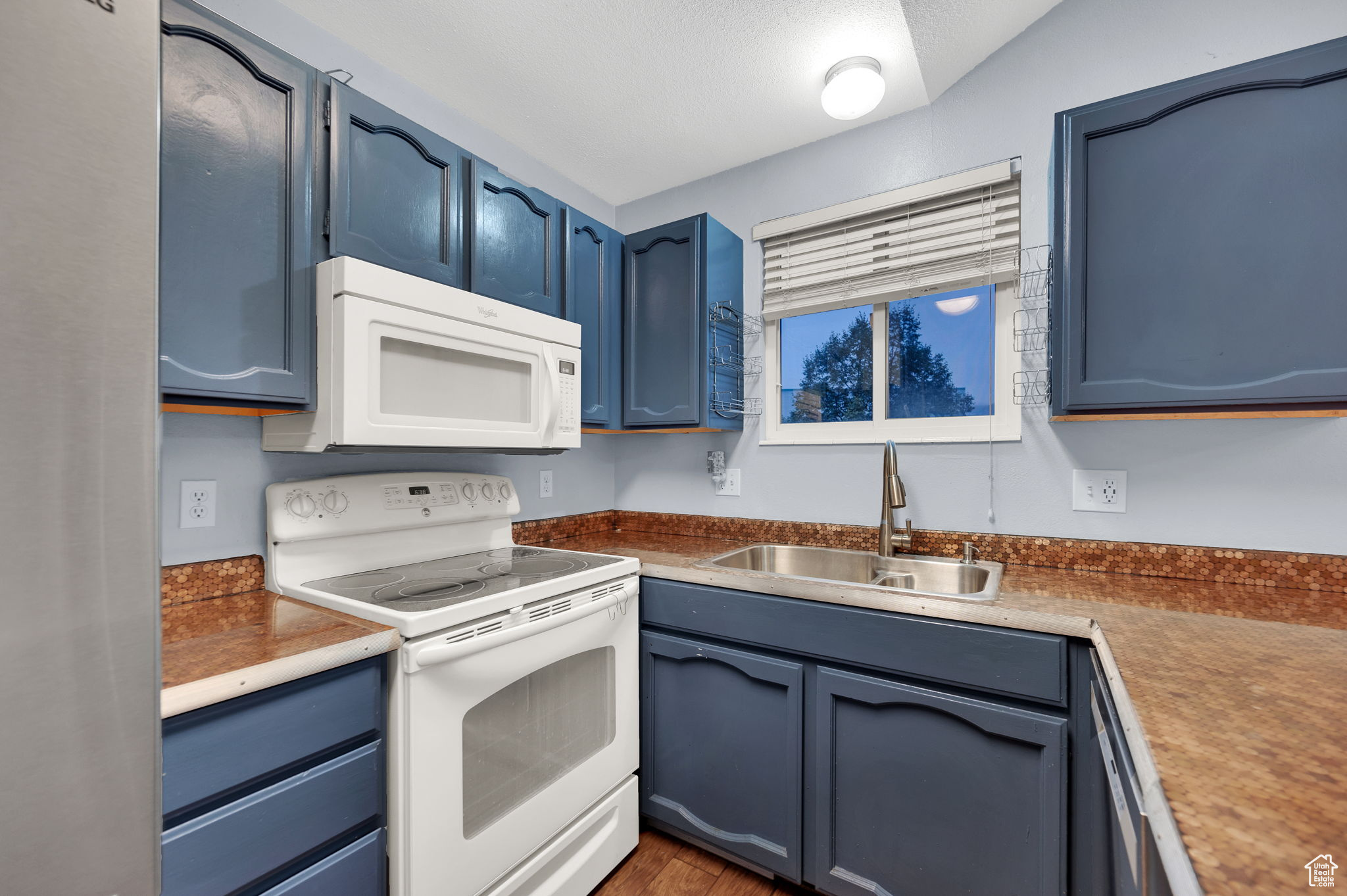 HAWKINS - Residential