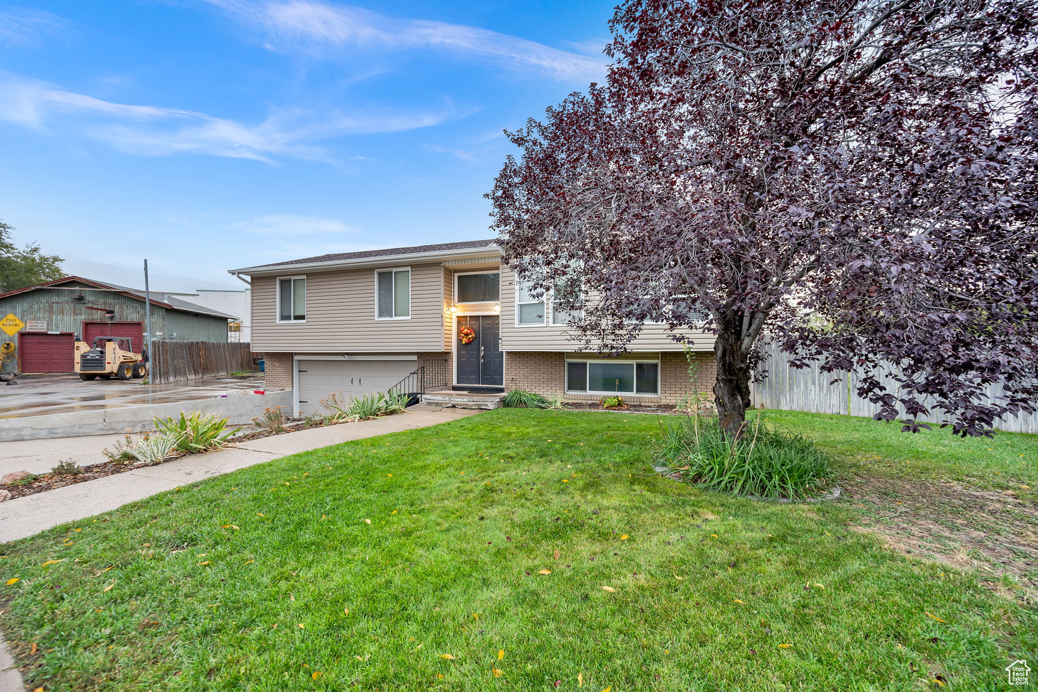 HAWKINS - Residential