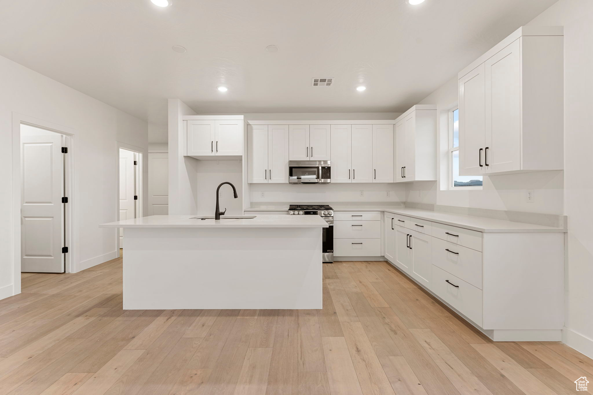 DIXIE HEIGHTS - Residential