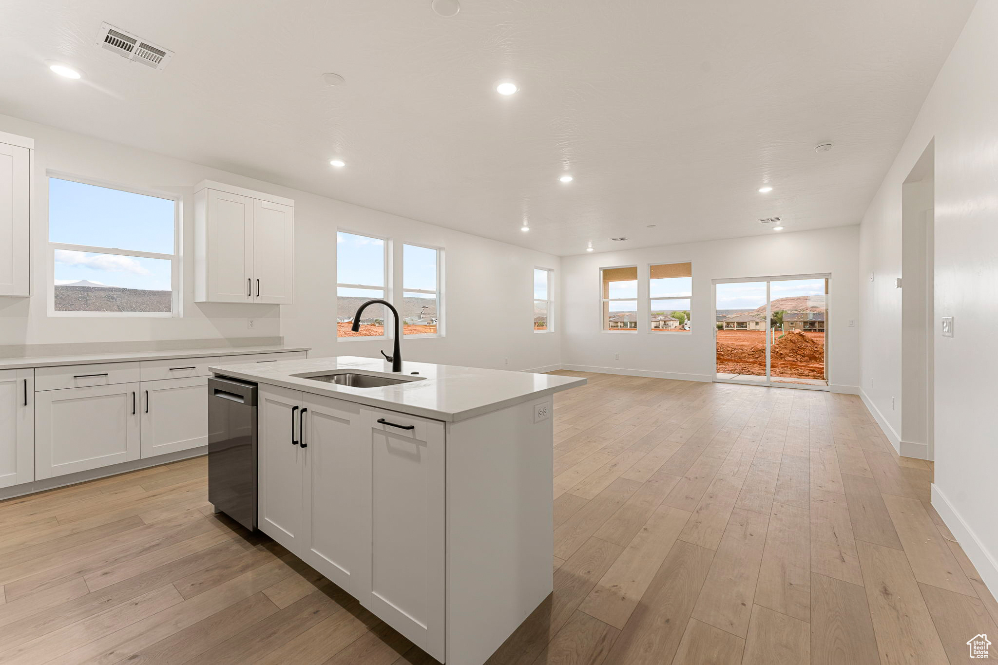 DIXIE HEIGHTS - Residential