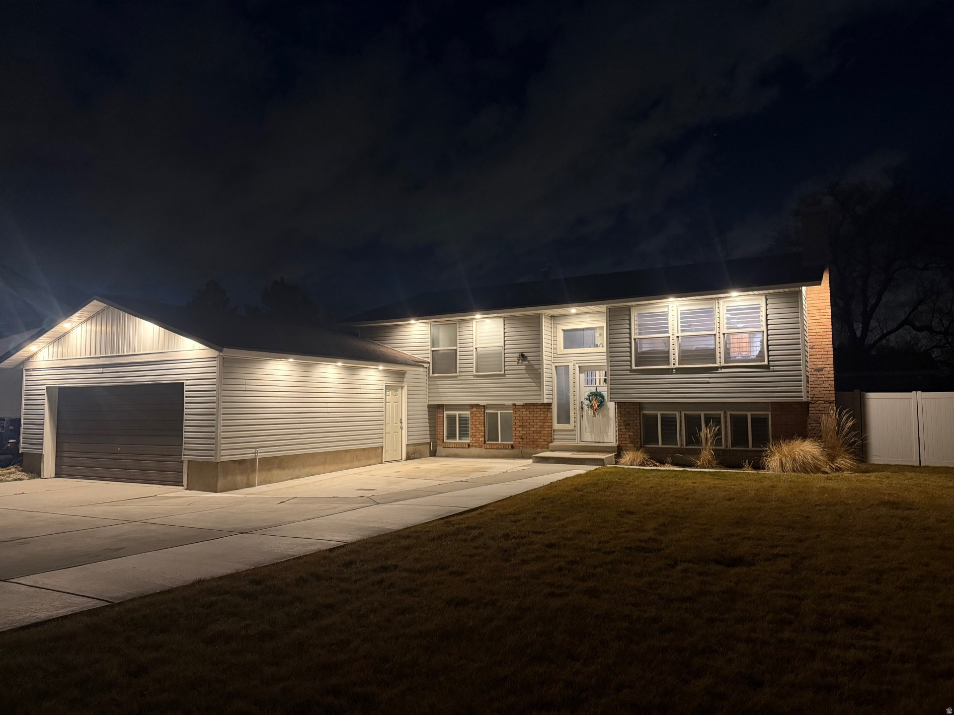 WESTERN CHARM #1 - Residential