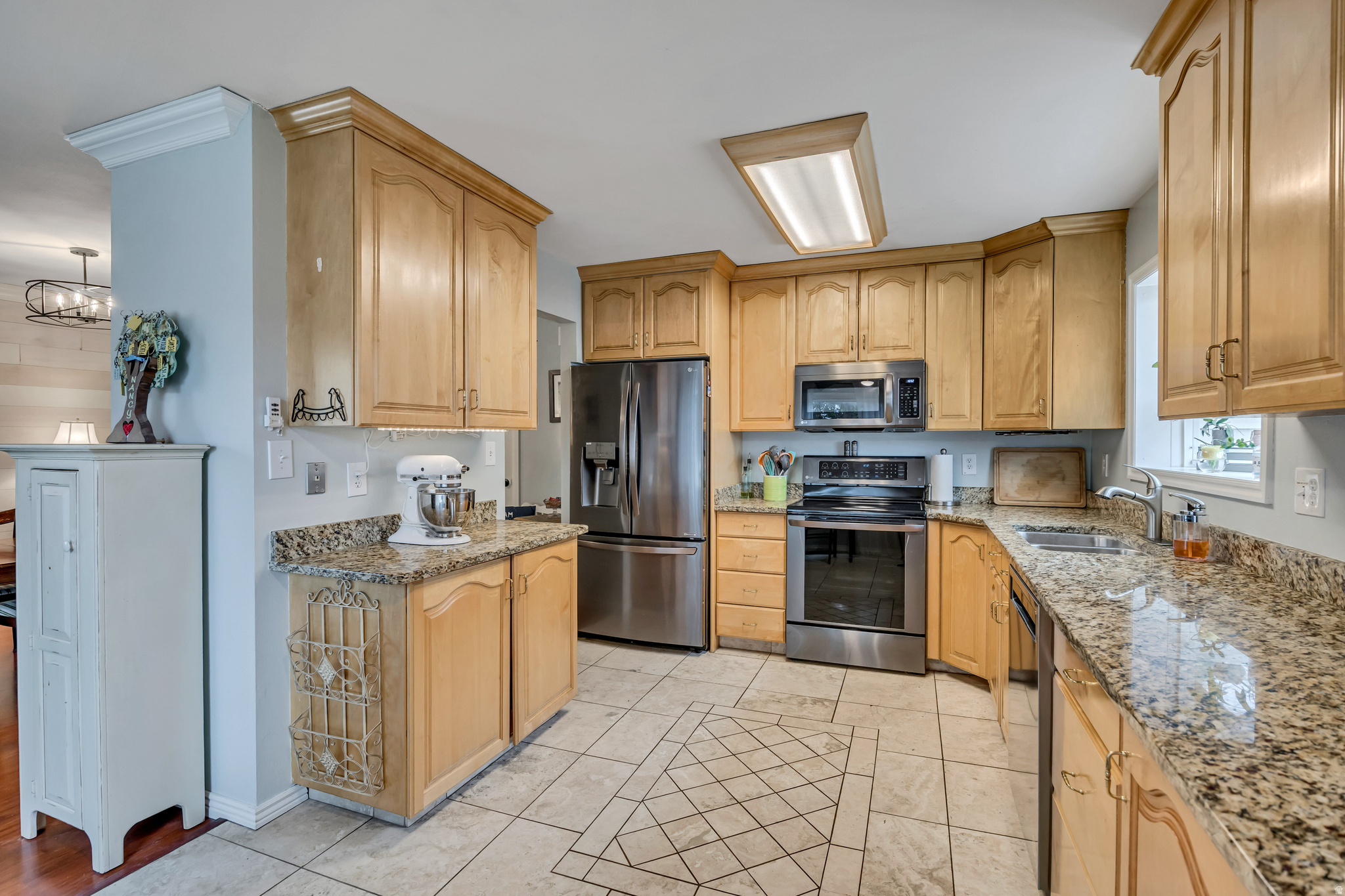 OAKWOOD ESTATES - Residential