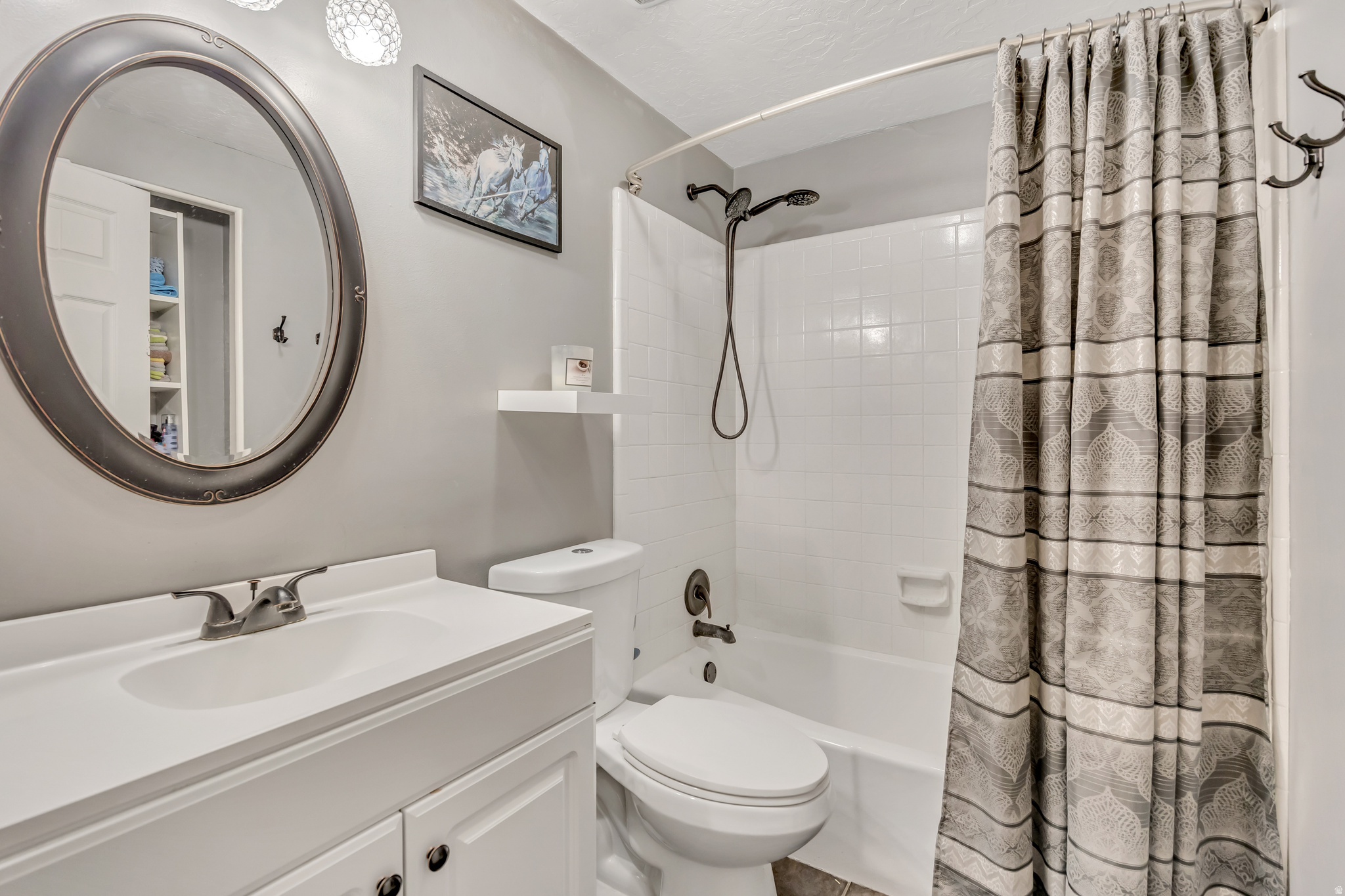 OAKWOOD ESTATES - Residential