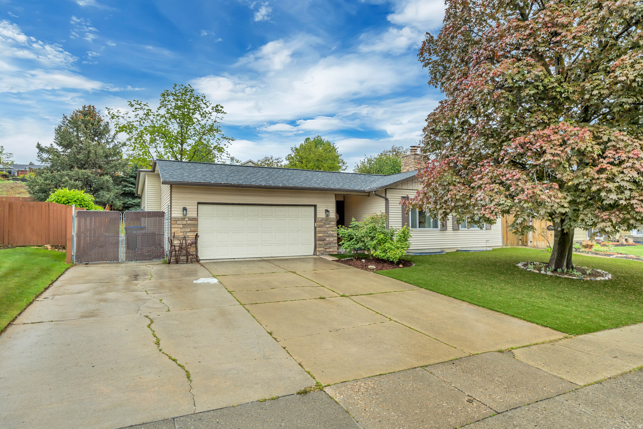 OAKWOOD ESTATES - Residential