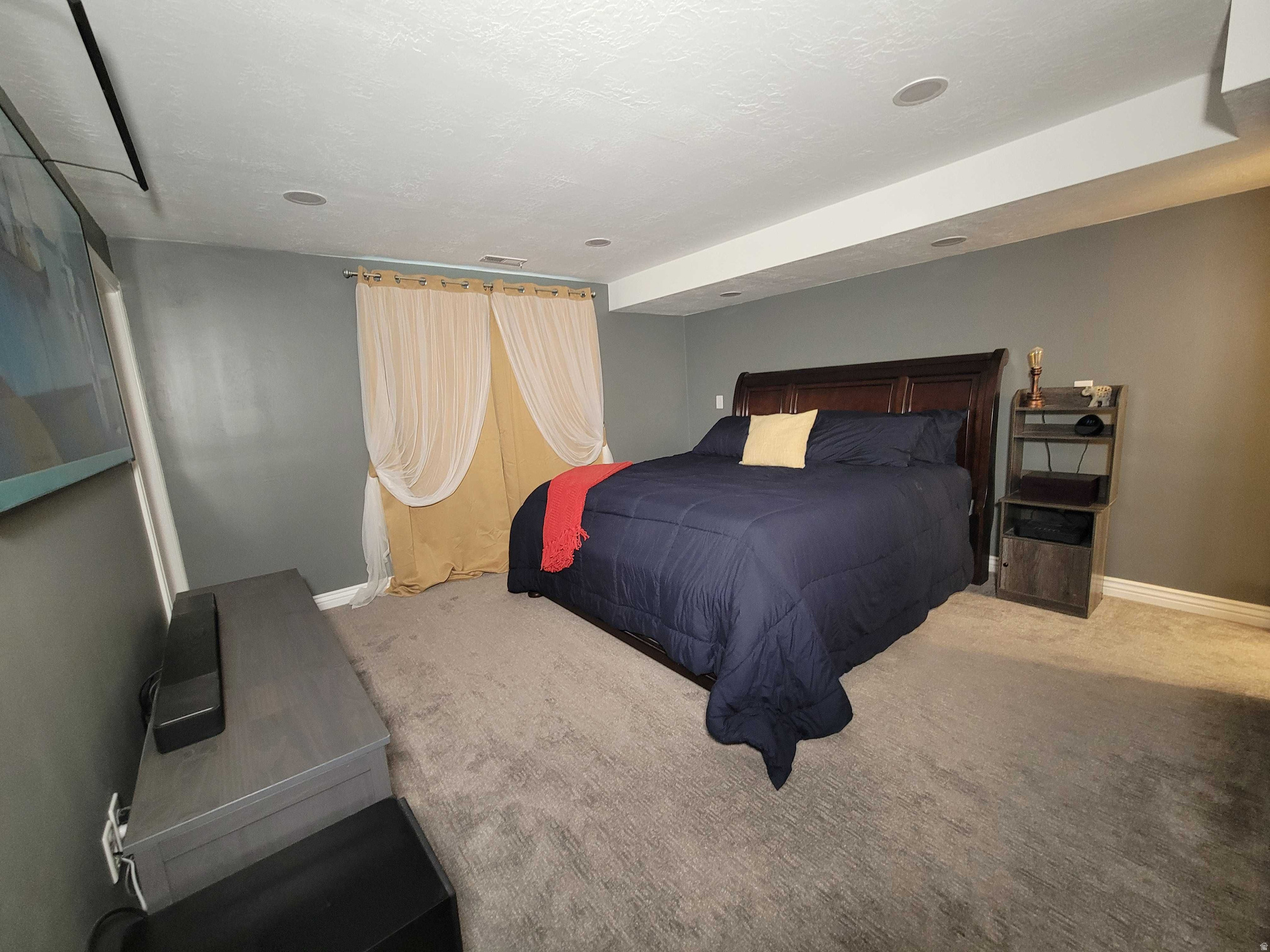 THE VILLAGE OF HAWKS LANDING - Residential