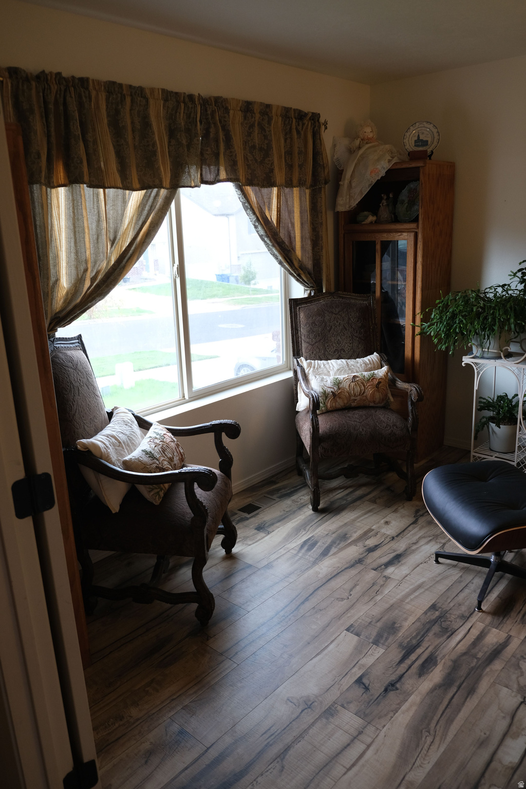 THE VILLAGE OF HAWKS LANDING - Residential