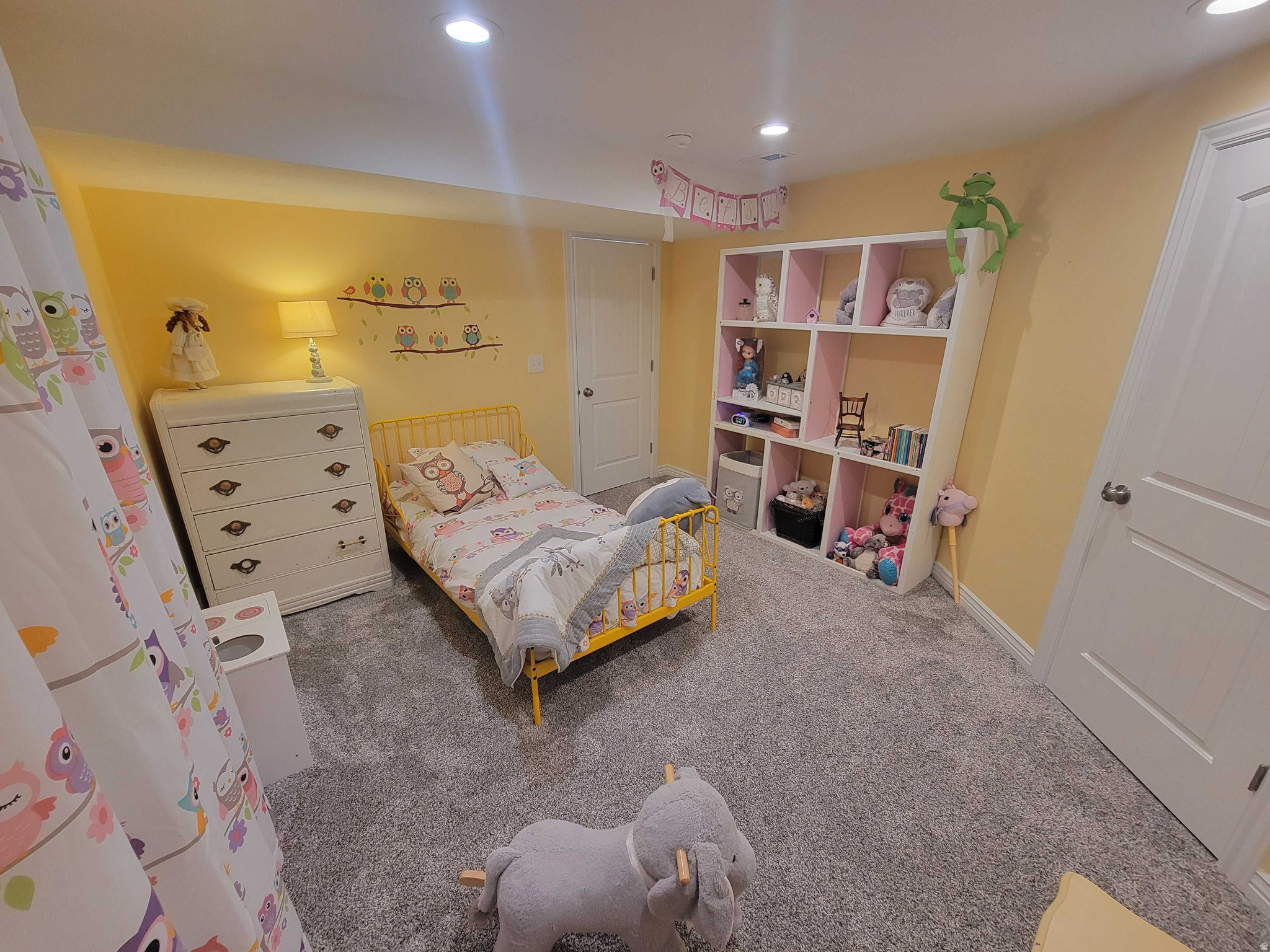 THE VILLAGE OF HAWKS LANDING - Residential