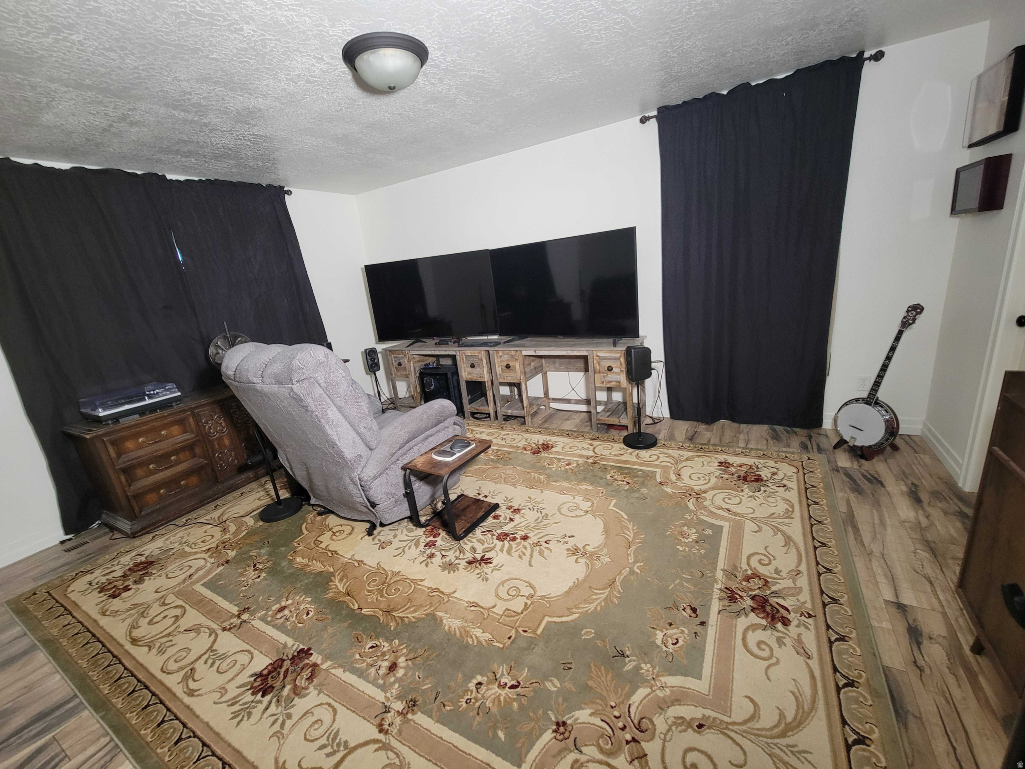 THE VILLAGE OF HAWKS LANDING - Residential