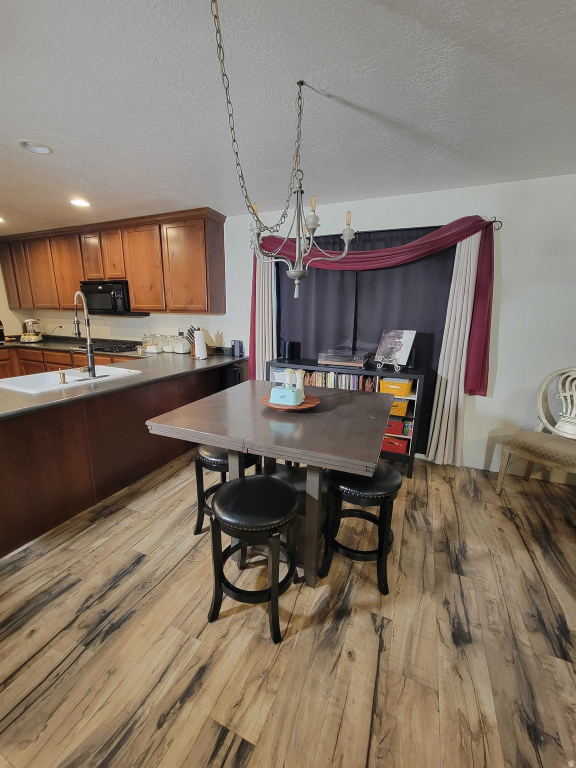 THE VILLAGE OF HAWKS LANDING - Residential