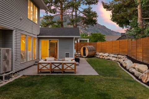 Tiny photo for 7609 S COUNTRY MANOR RD, Cottonwood Heights, UT 84121 (MLS # 2173837)