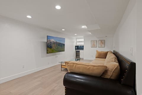 Tiny photo for 7609 S COUNTRY MANOR RD, Cottonwood Heights, UT 84121 (MLS # 2173837)